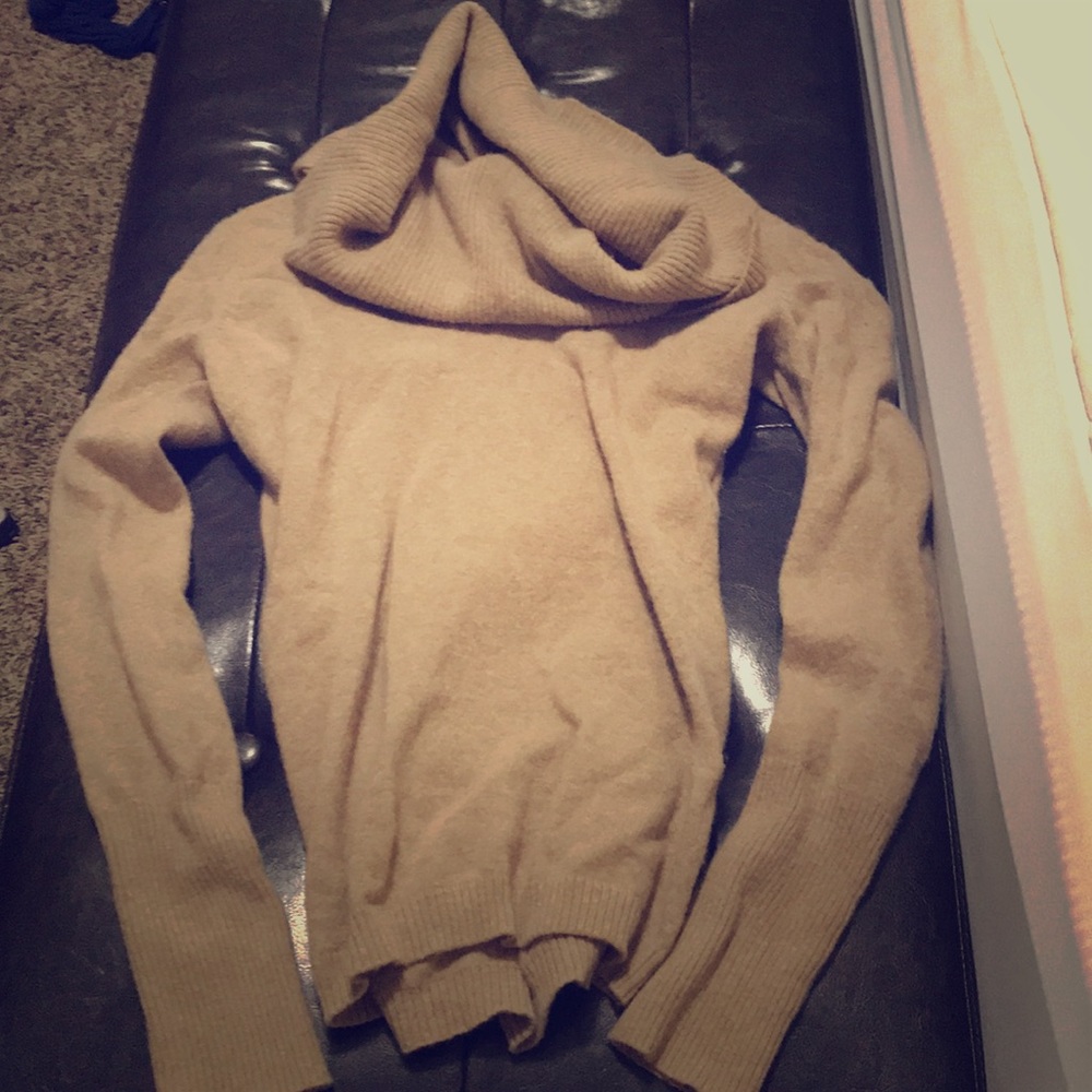 Cowell neck sweater